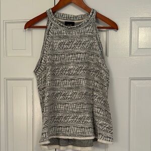 Women's Black and White Patterned Top Large